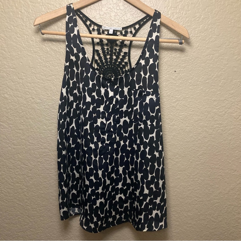 Collective Concepts Black Lace Top sleeveless and light Button Front Detail